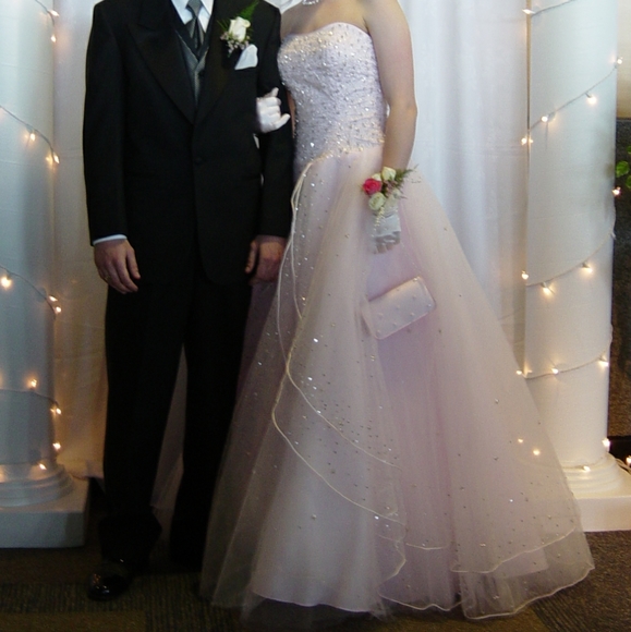 Dress - Picture 2 of 2